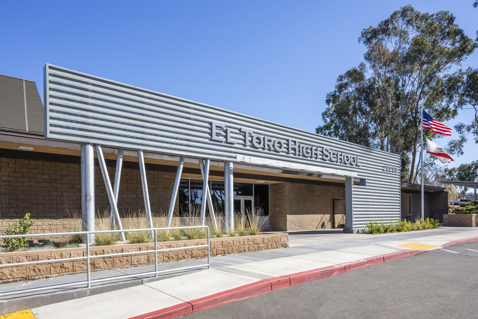 Saddleback Valley USD Opens El Toro High School Modernization And 